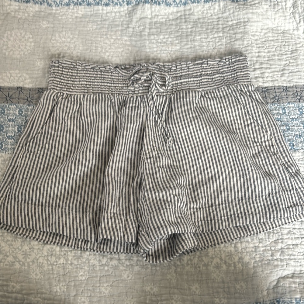 A New Day size S linen shorts